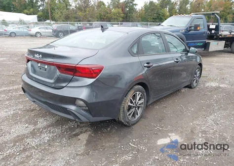 2023 Kia Forte Lxs z USA, uszkodzony, nr VIN 3KPF24AD3PE616631